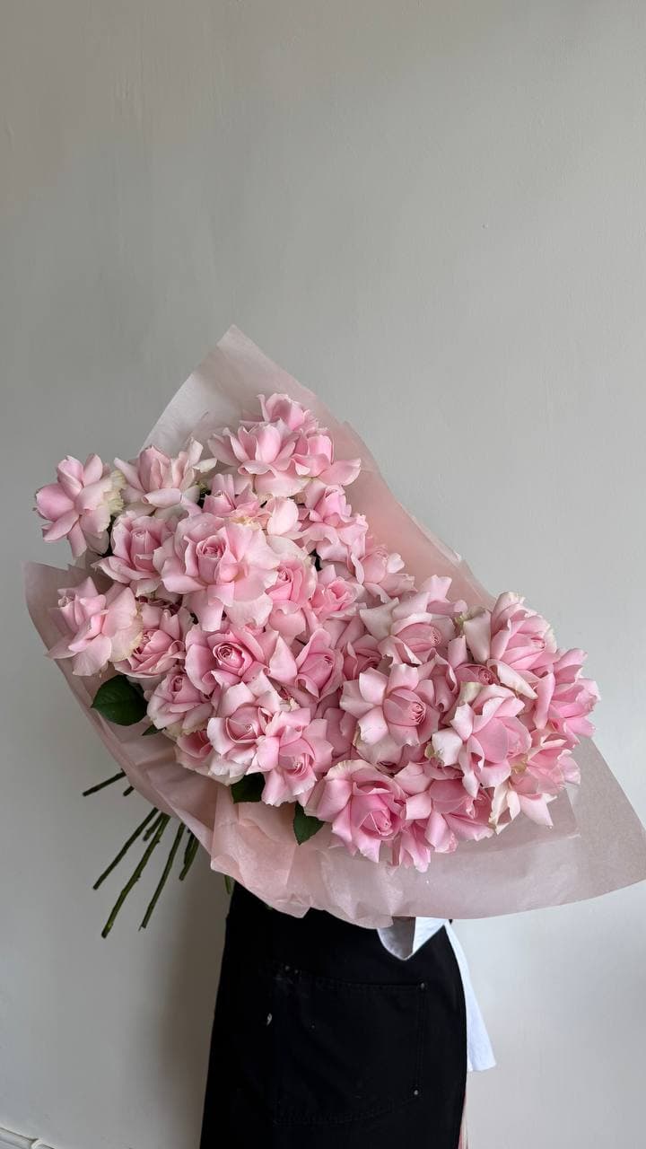 Classical Bouquet size 04 by Shanti Flowers Bali
