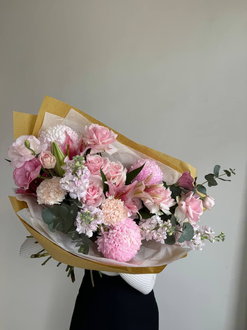 Designer Bouquet size 04 by Shanti Flowers Bali