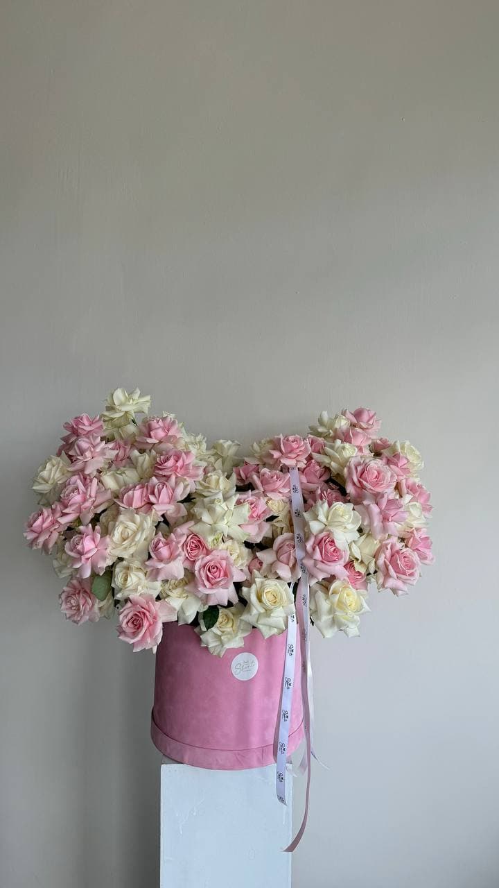Classical Box size 04 by Shanti Flowers Bali