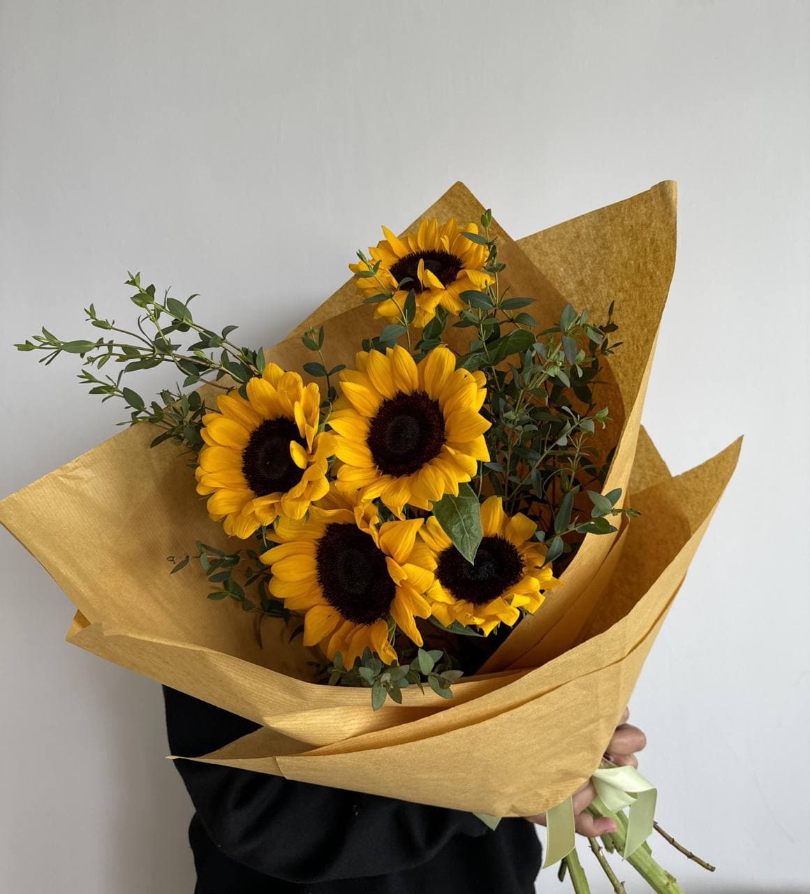 Classical Bouquet size 03 by Shanti Flowers Bali