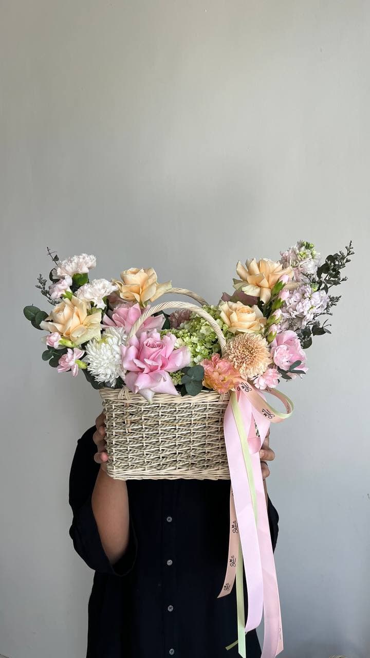 Designer Bag / Box size 04 by Shanti Flowers Bali