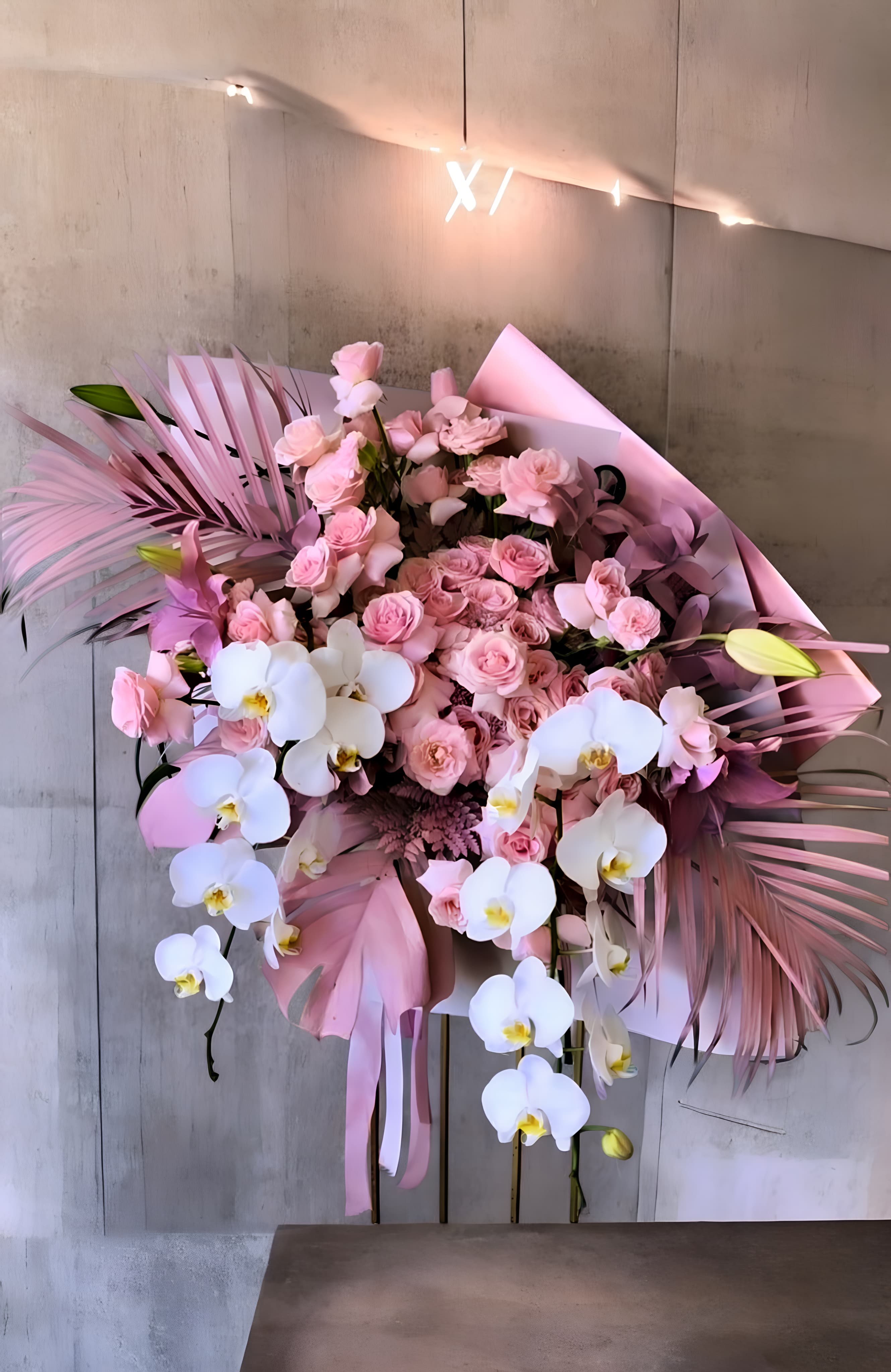 Think Pink XXL Bouquet with Orchids