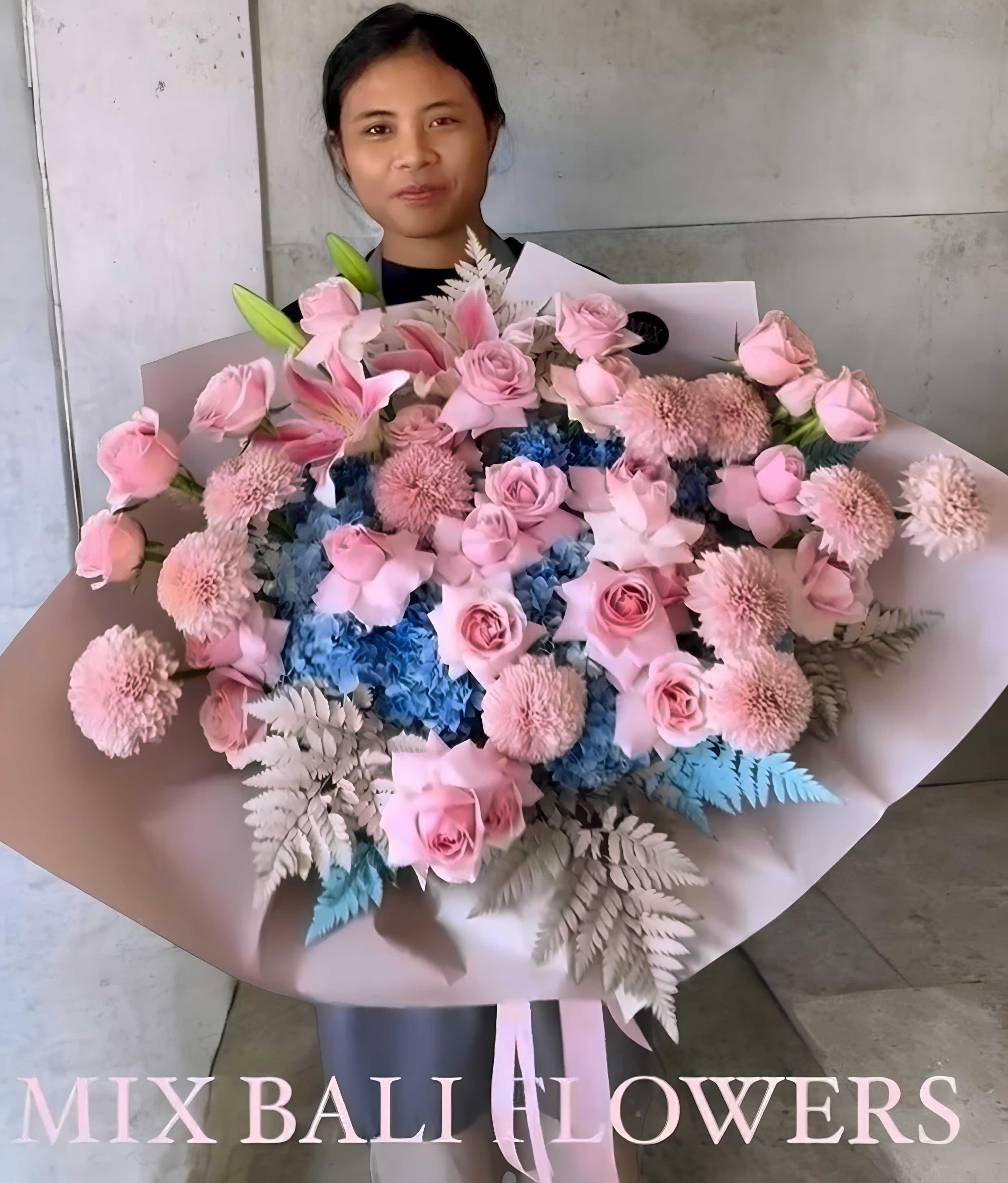 Tiffany Pink Bouquet L