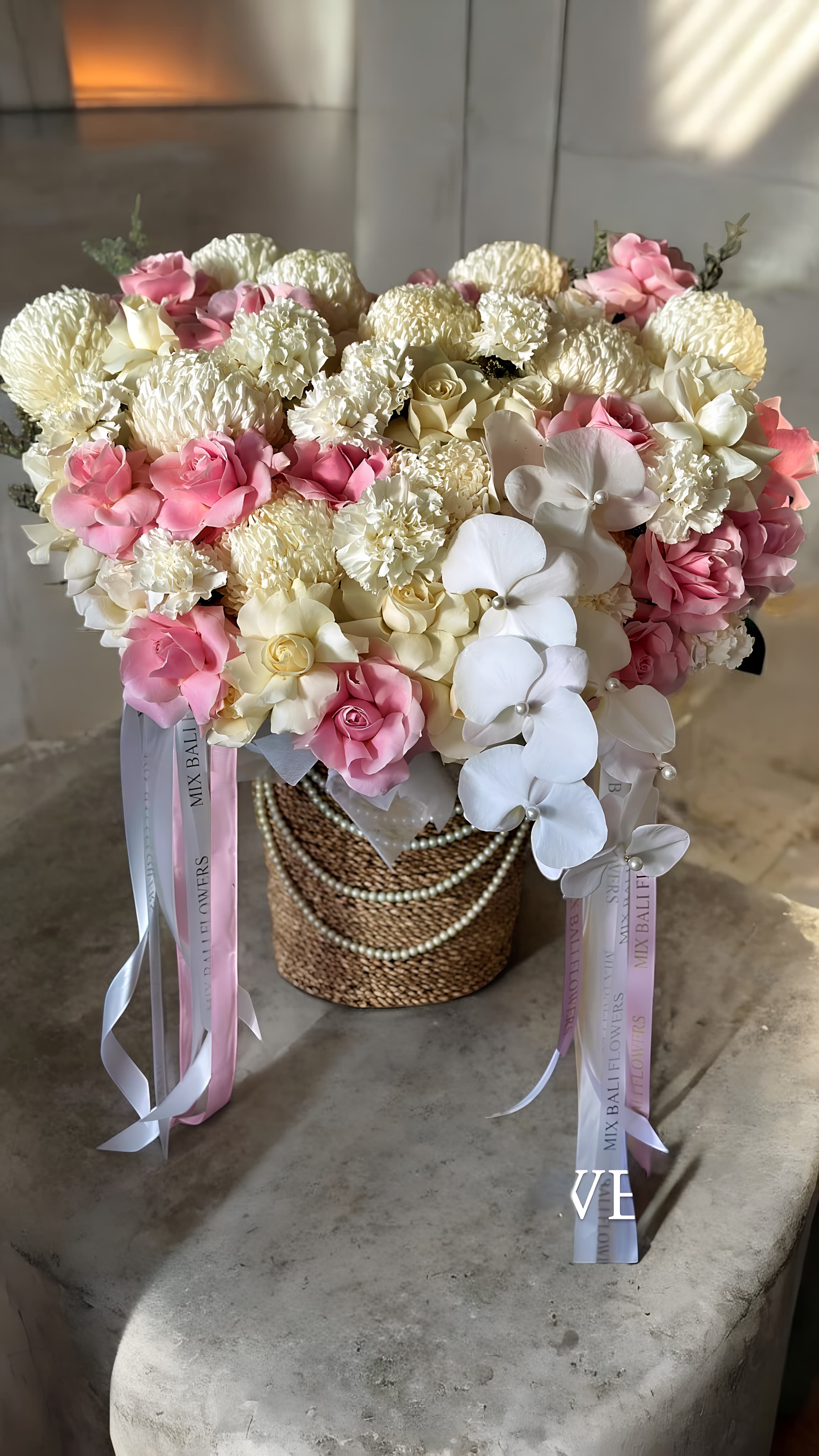 Versailles Perl Flower Basket XXL